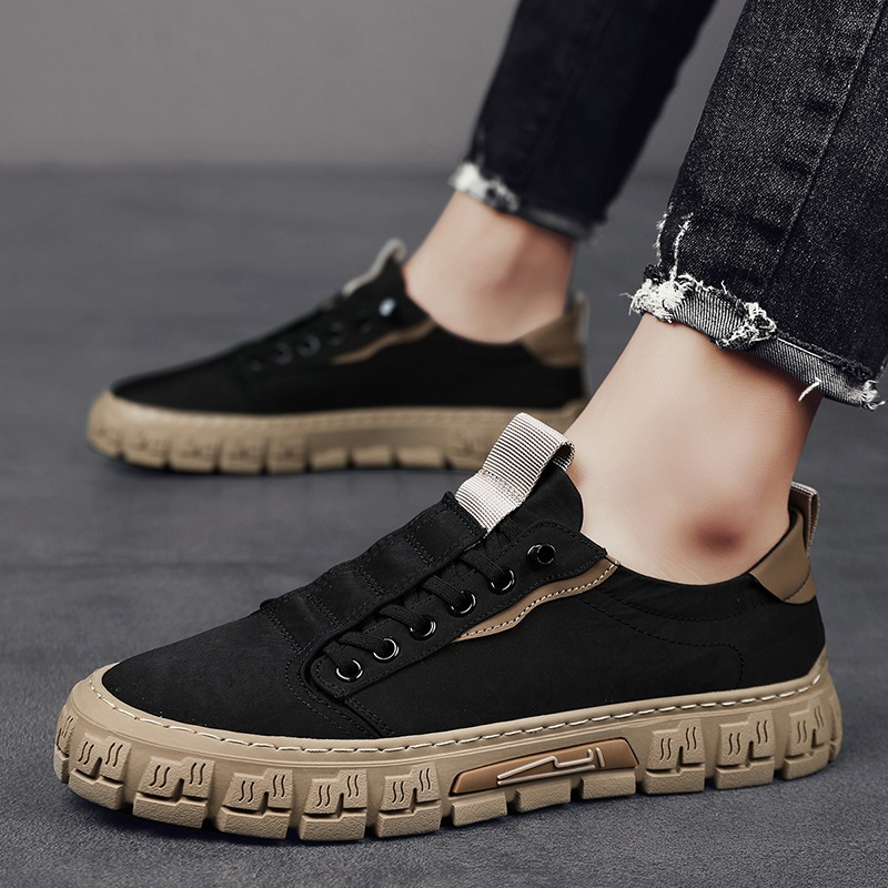 Men's Casual Sneakers | Lace-Up Eyelets & Lug Sole