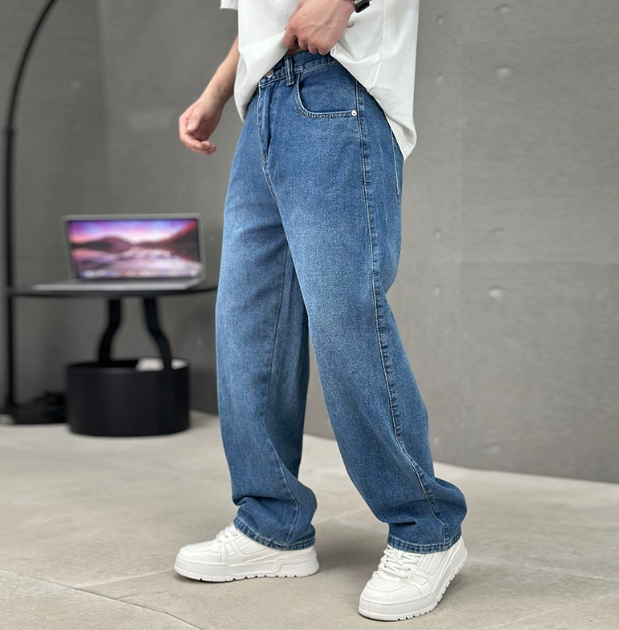 Men's Casual Denim Pants | Straight Legs & Slant Pockets