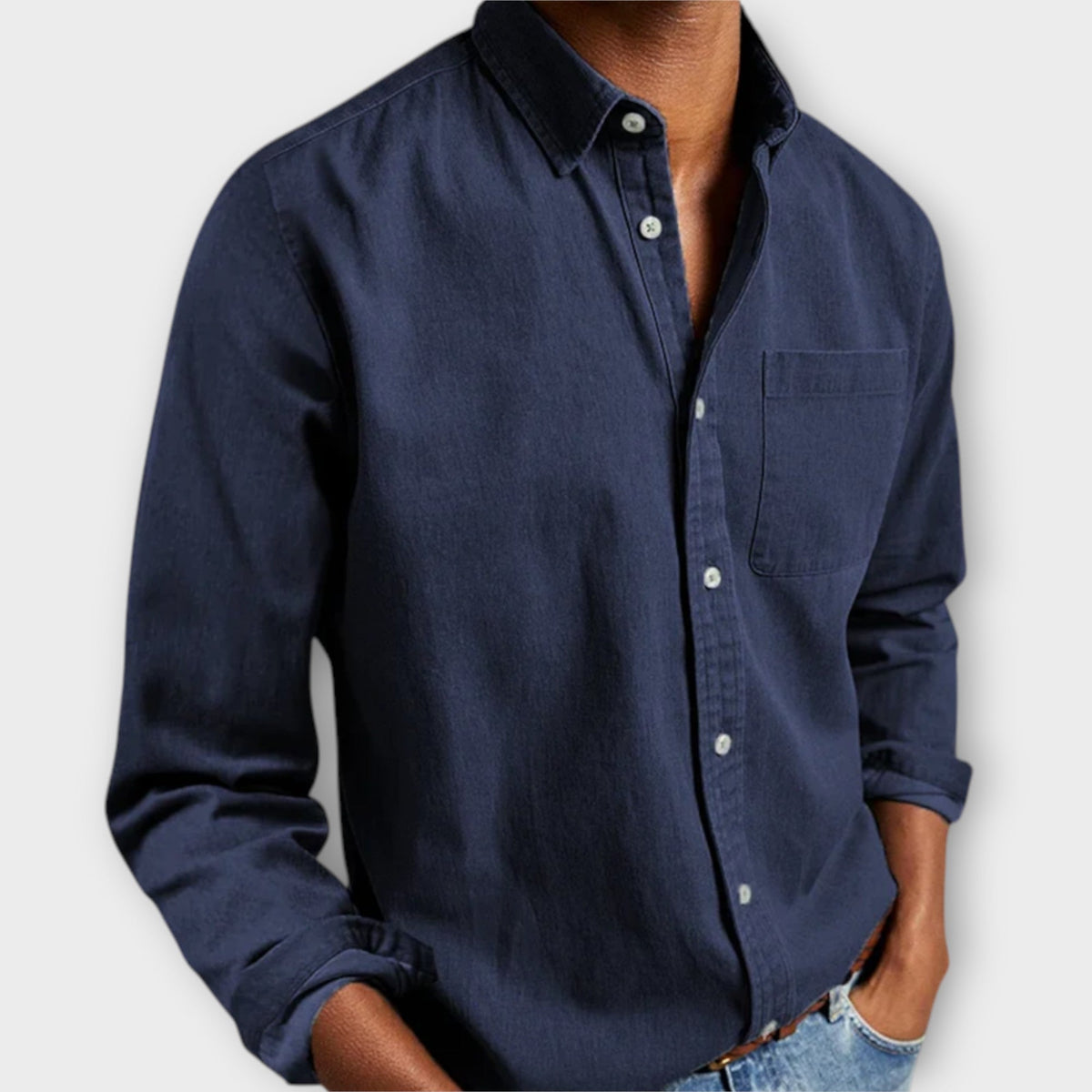 Men's Casual Button-Up Shirt | Point Collar & Chest Pocket