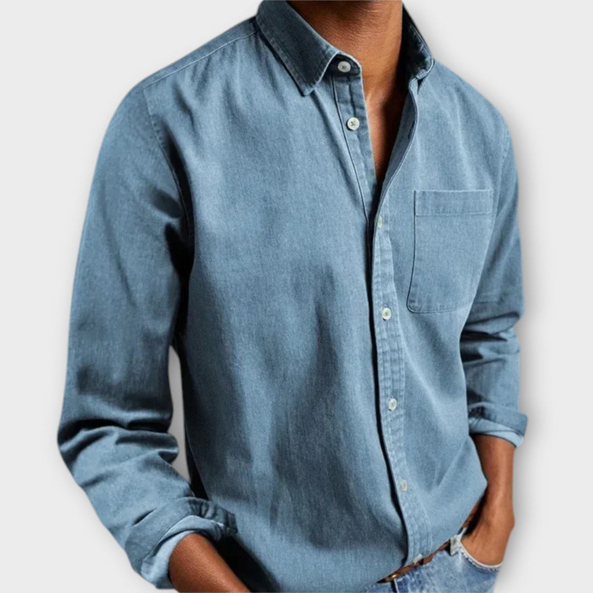 Men's Casual Button-Up Shirt | Point Collar & Chest Pocket